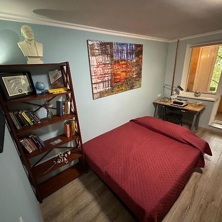 Lenin Street Hostel & Tours 티라스폴 외부 사진