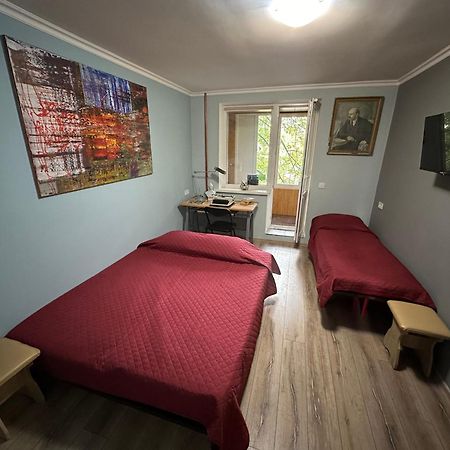 Lenin Street Hostel & Tours 티라스폴 외부 사진
